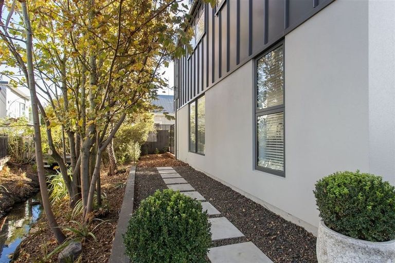 Photo of property in 202b Edgeware Road, Edgeware, Christchurch, 8013