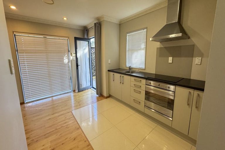 Photo of property in 20 Opal Avenue, Pakuranga, Auckland, 2010