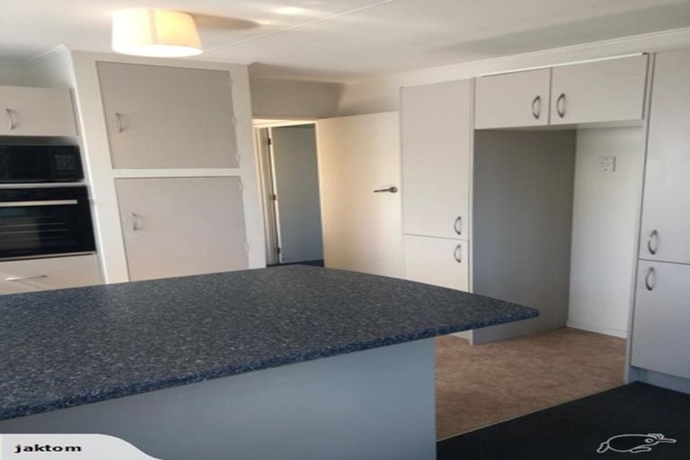 Photo of property in 40 Cumberland Crescent, Welcome Bay, Tauranga, 3112