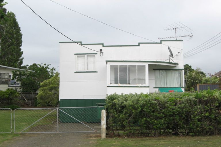 Photo of property in 6 Cross Street, Manly, Whangaparaoa, 0930