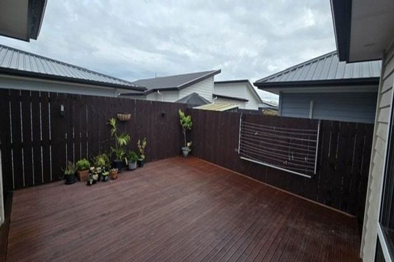 Photo of property in 10 Kutukutu Street, Takanini, 2112