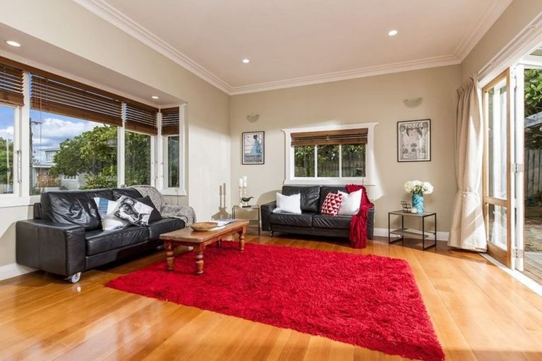 Photo of property in 1 Empire Road, Devonport, Auckland, 0624