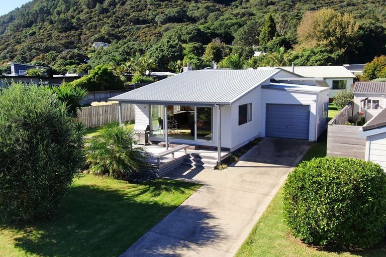 Photo of property in 33 Holland Close, Pauanui, Hikuai, 3579