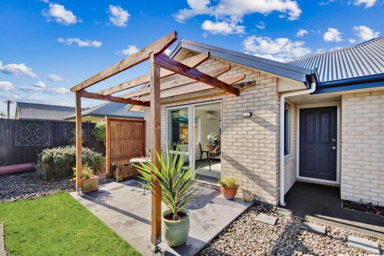 Photo of property in 7b Bentley Street, Russley, Christchurch, 8042