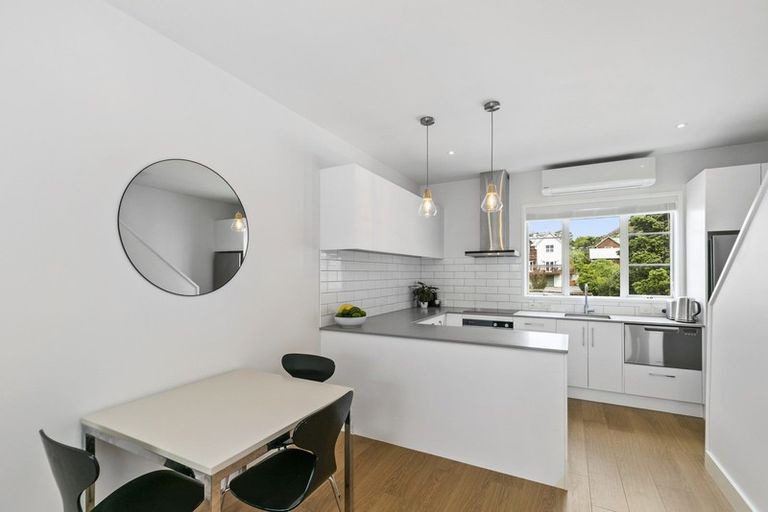 Photo of property in 43 Little George Street, Thorndon, Wellington, 6011