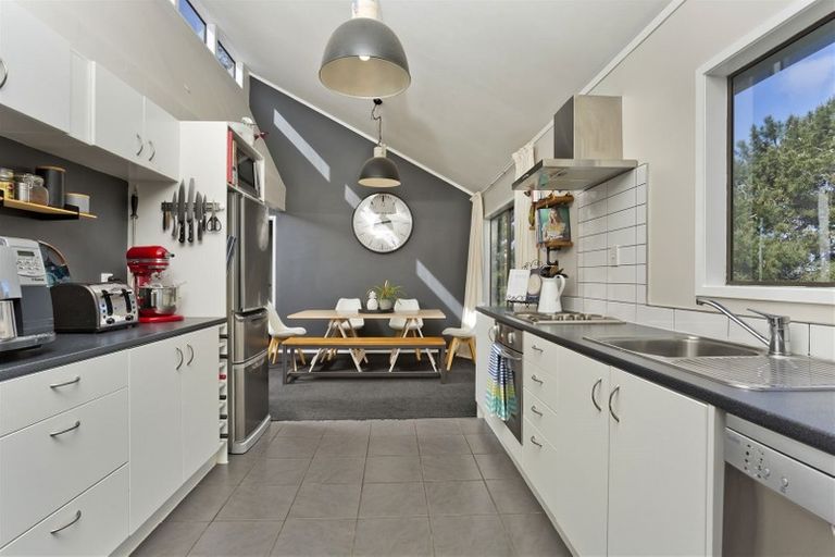 Photo of property in 22 Yule Place, Massey, Auckland, 0614