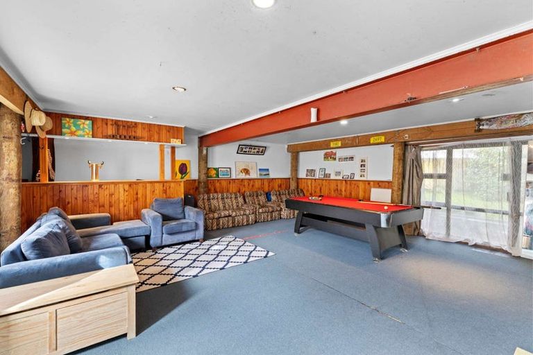 Photo of property in 25 Borich Road, Sunnyvale, Auckland, 0612