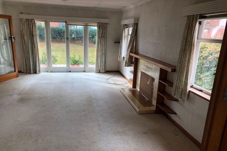 Photo of property in 82 Shakespeare Road, Milford, Auckland, 0620