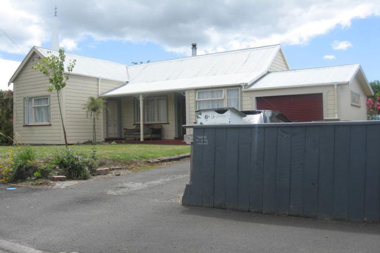 Photo of property in 6 Gibson Street, Aramoho, Whanganui, 4500