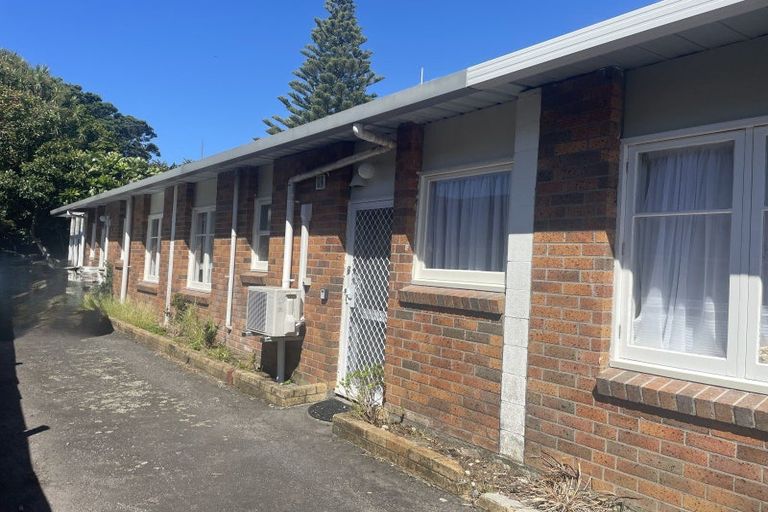Photo of property in 3b Duke Place, New Plymouth, 4310