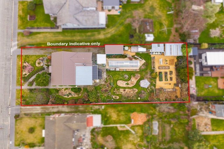Photo of property in 8 Moorhouse Street, Waimate, 7924