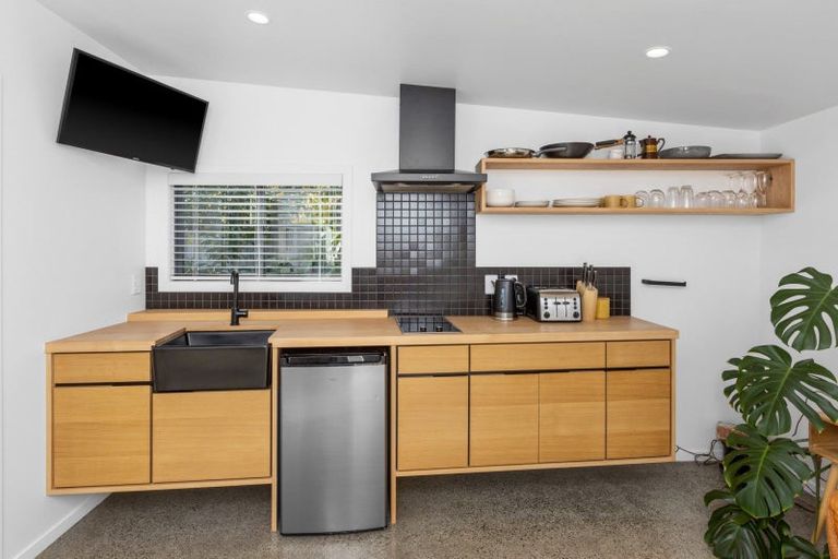 Photo of property in 7 Avenue Road, Greenmeadows, Napier, 4112