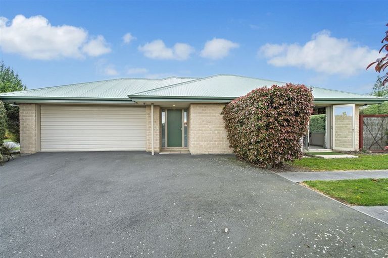 Photo of property in 102 Charles Street, Rangiora, 7400