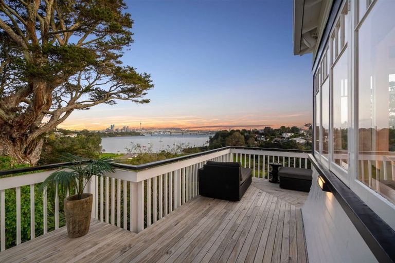 Photo of property in 46 Seaview Avenue, Northcote, Auckland, 0627