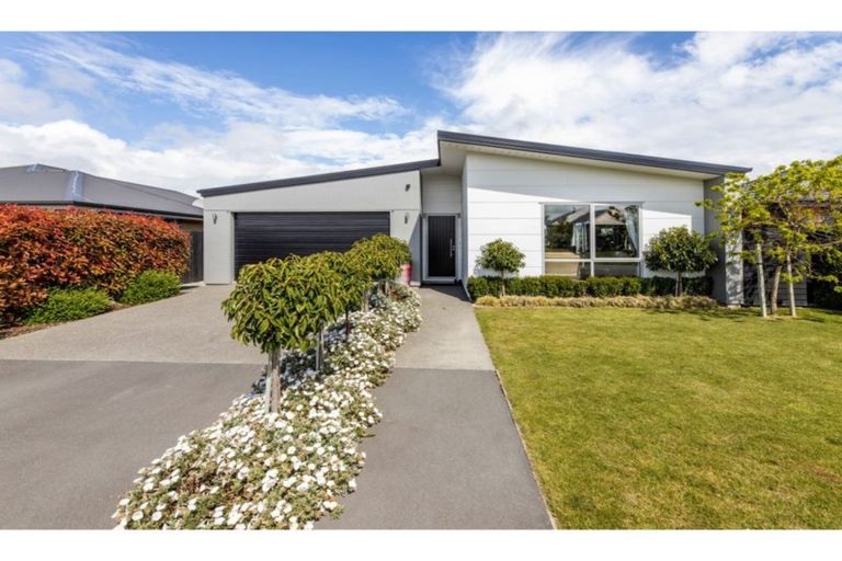 Photo of property in 10 Jasper Court, Rolleston, 7614