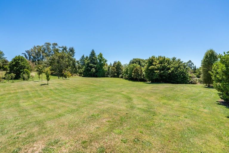 Photo of property in 71 Gillespie Place, Acacia Bay, Taupo, 3385