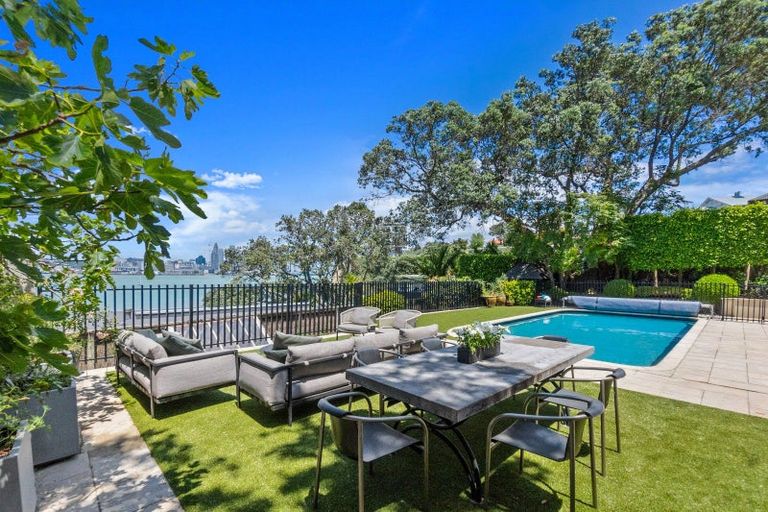 Photo of property in 11 Stanley Point Road, Stanley Point, Auckland, 0624