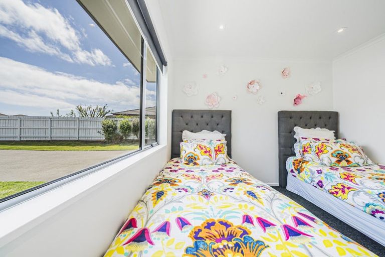 Photo of property in 28a Jules Crescent, Bell Block, New Plymouth, 4312
