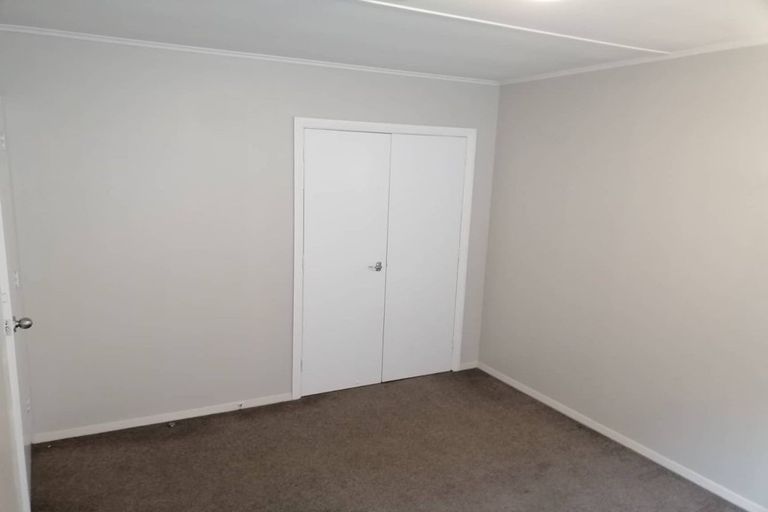 Photo of property in 6 Holborn Drive, Stokes Valley, Lower Hutt, 5019