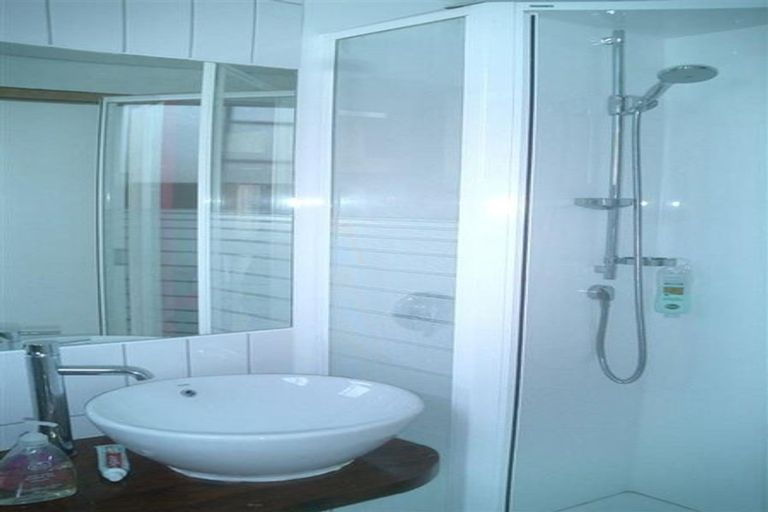 Photo of property in 4 Winnipeg Way, Kingston, Wellington, 6021