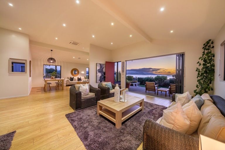 Photo of property in 43 Moana Road, Plimmerton, Porirua, 5026