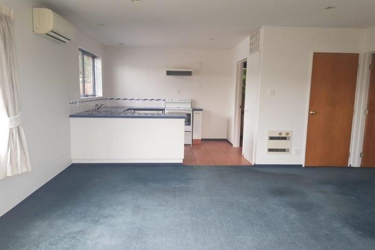 Photo of property in 8a Bass Street, Woolston, Christchurch, 8062