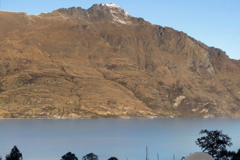 Photo of property in 24b Dart Place, Fernhill, Queenstown, 9300