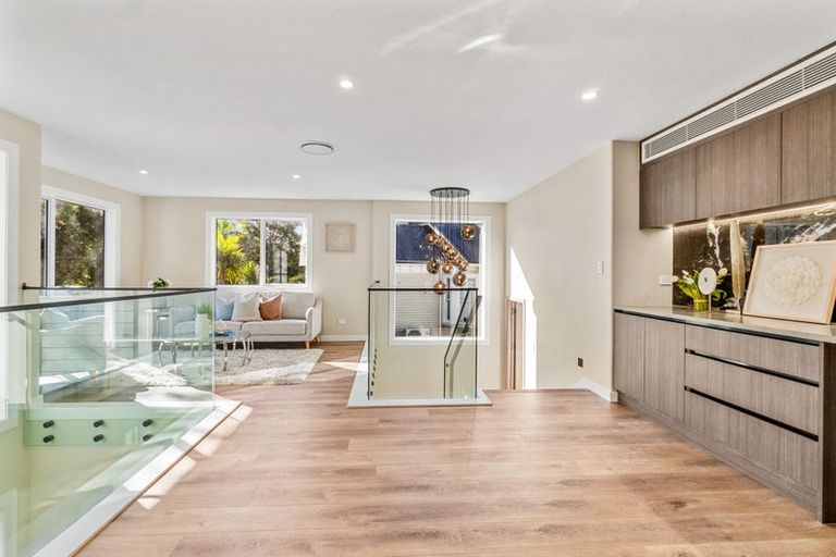 Photo of property in 9c Olwyn Place, Greenhithe, Auckland, 0632