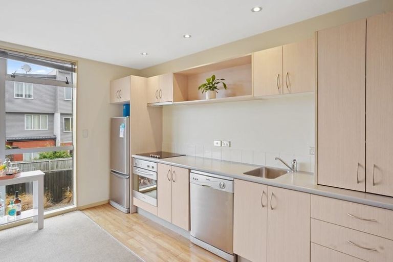 Photo of property in 7/54 Champion Street, Edgeware, Christchurch, 8013