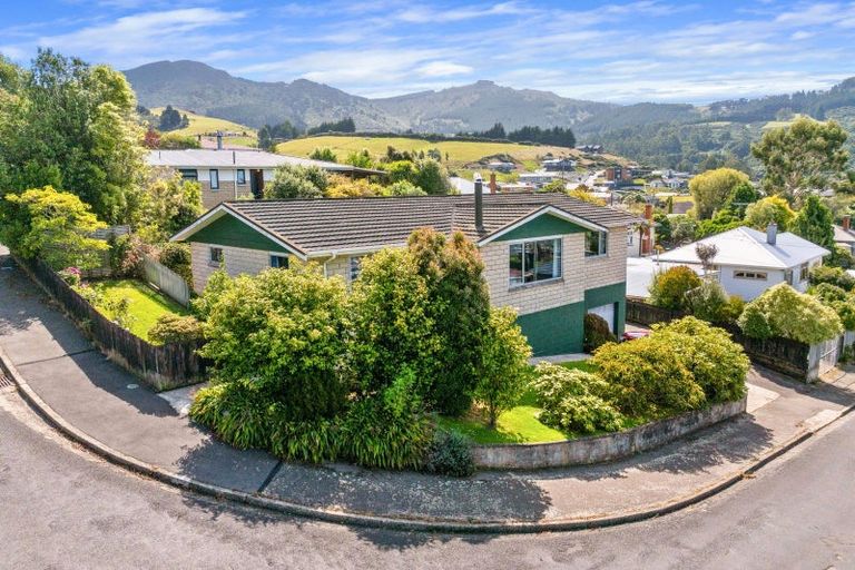 Photo of property in 4 Springdon Avenue, Sawyers Bay, Port Chalmers, 9023