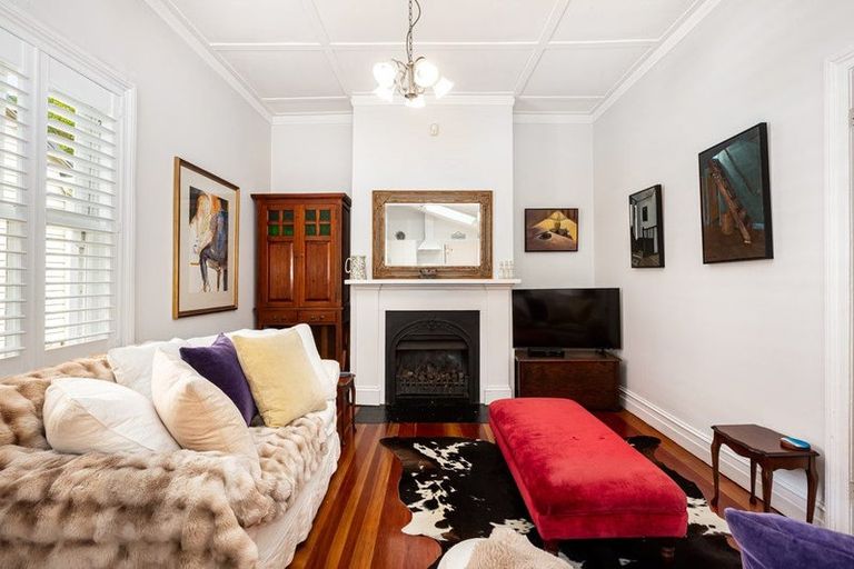 Photo of property in 227 Tinakori Road, Thorndon, Wellington, 6011