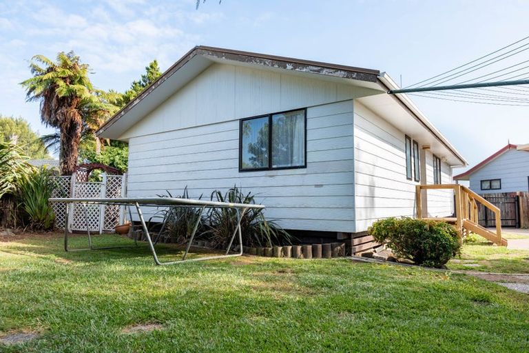 Photo of property in 19 Aintree Street, Nawton, Hamilton, 3200