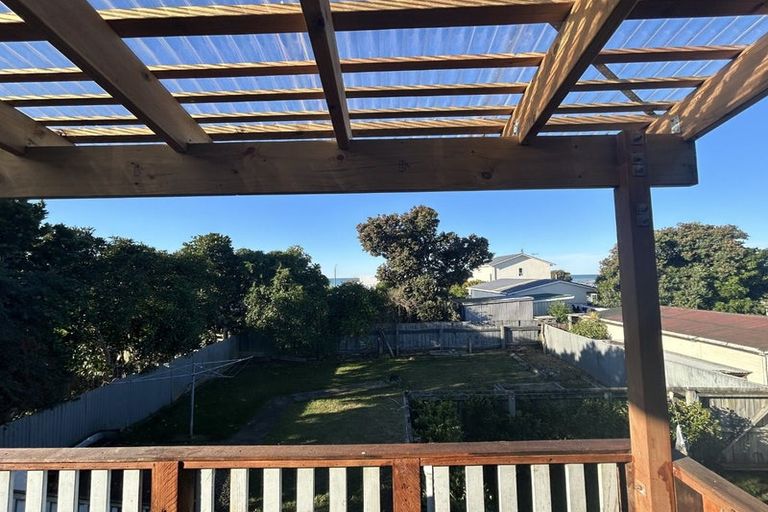 Photo of property in 17 Shrimpton Road, Haumoana, 4102