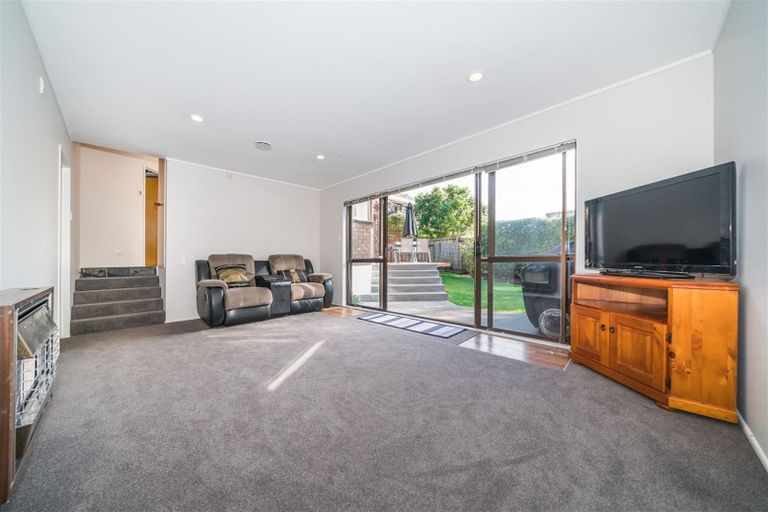 Photo of property in 28 Kentucky Way, Awapuni, Palmerston North, 4412