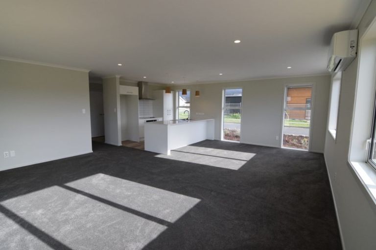 Photo of property in 3 Tapuhikura Street, Waikanae, 5036