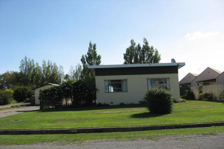 Photo of property in 12 Spring Place, Leeston, 7632