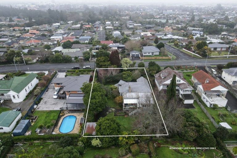 Photo of property in 50 Forest Lake Road, Forest Lake, Hamilton, 3200