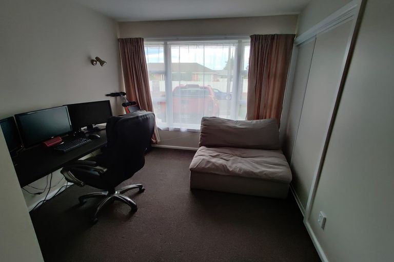 Photo of property in 38 Whitby Street, Burnside, Christchurch, 8053