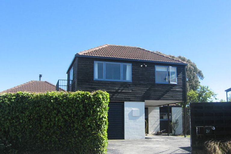 Photo of property in 21 Lakewood Drive, Burwood, Christchurch, 8083