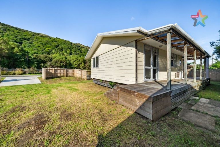 Photo of property in 3 Rongomau Lane, Raumati South, Paraparaumu, 5032