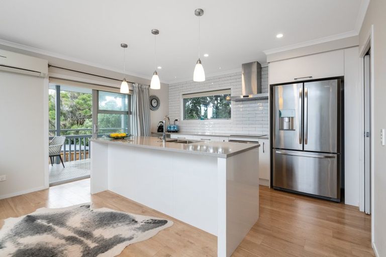 Photo of property in 1037 Papamoa Beach Road, Papamoa Beach, Papamoa, 3118