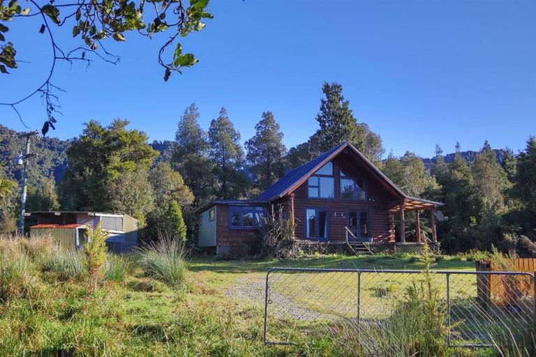 Photo of property in 260 Omoto Valley Road, Kaiata, Greymouth, 7805