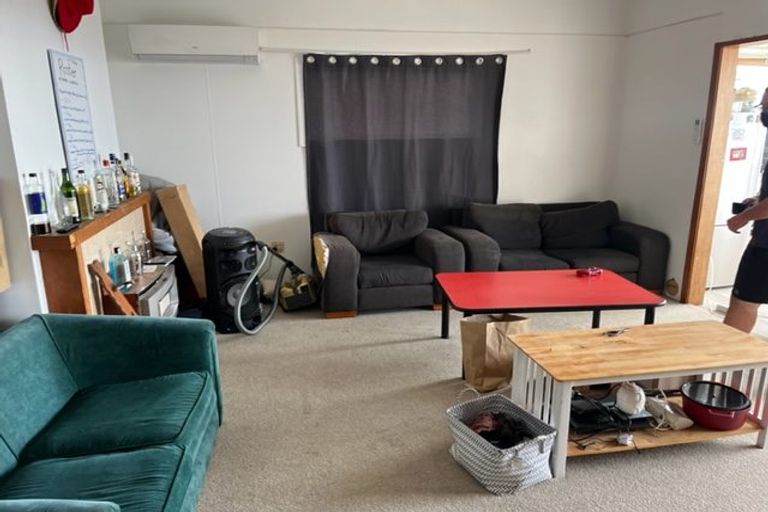 Photo of property in 60 Mortimer Terrace, Brooklyn, Wellington, 6021