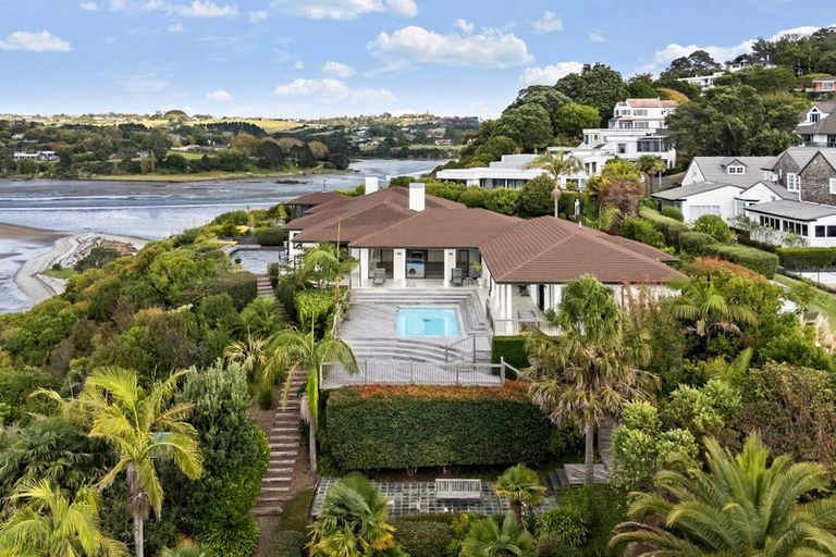 Photo of property in 220 Sandspit Road, Shelly Park, Auckland, 2014