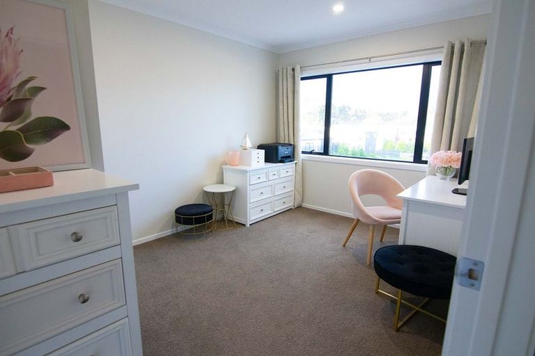 Photo of property in 33 Ridgedale Crescent, Flagstaff, Hamilton, 3210