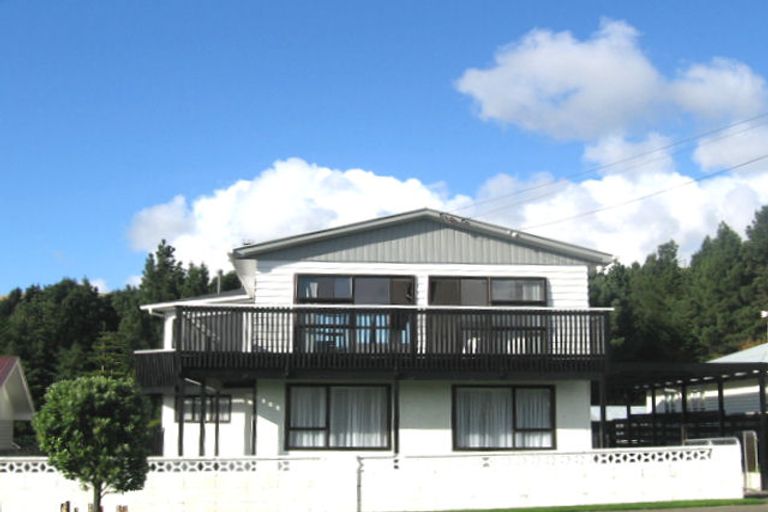 Photo of property in 104 Driver Crescent, Cannons Creek, Porirua, 5024