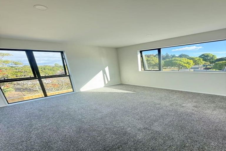 Photo of property in 23 Dianne Louise Drive, Half Moon Bay, Auckland, 2012