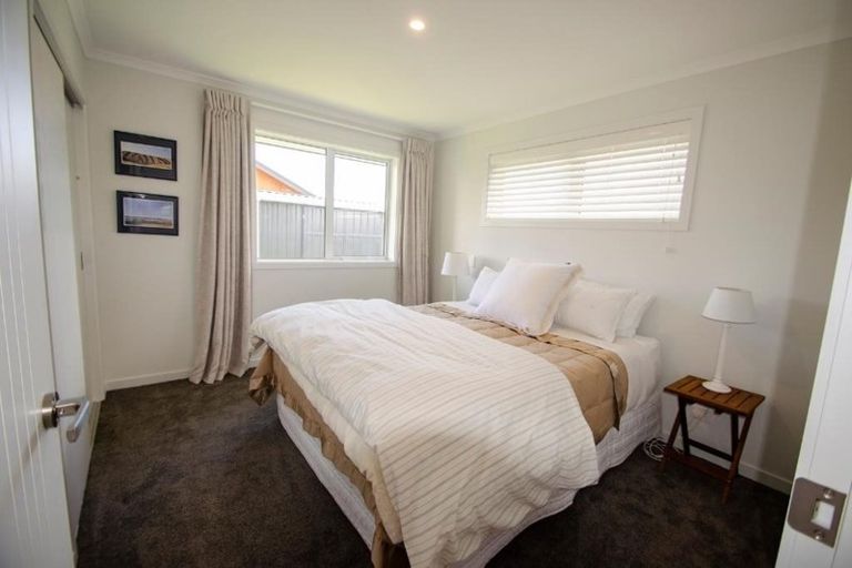 Photo of property in 10 Phoenix Place, Cromwell, 9310