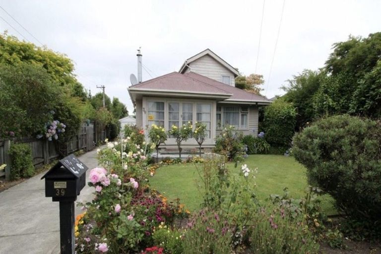 Photo of property in 39 Vagues Road, Northcote, Christchurch, 8052