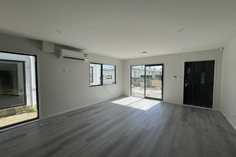 Photo of property in 122a Cargill Street, Papakura, 2110